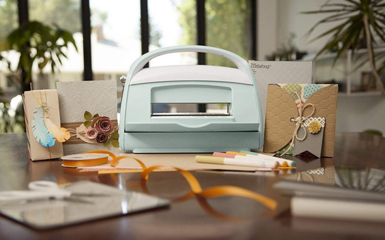 Old School: Reviewing the Cricut Cuttlebug 2024